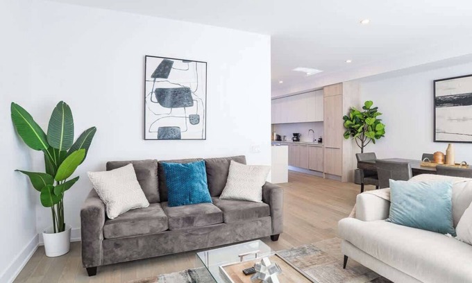 Gravenhurst Villa | Luxury Resort Villa in Muskoka