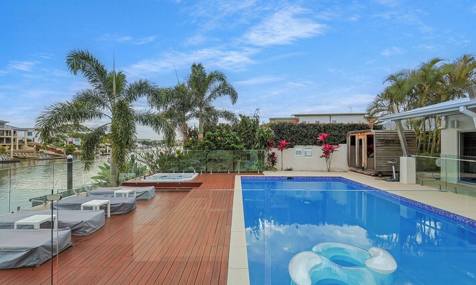 Broadbeach Waters Hotel | Luxury Riverfront Home on the Gorgeous Gold Coast