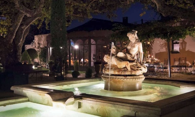 Paluds de Noves Bed & Breakfast | Luxury suite with terrace and private pool and spa