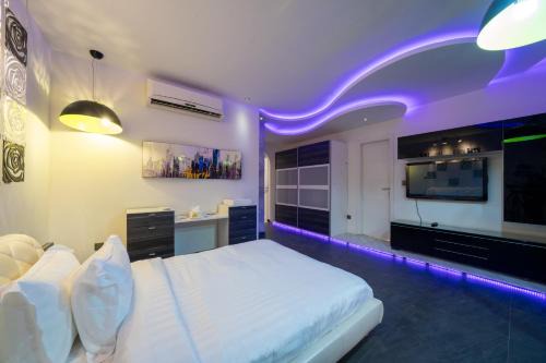 Riyadh Apartment | Luxury Three bedroom Apt Al Yasmin