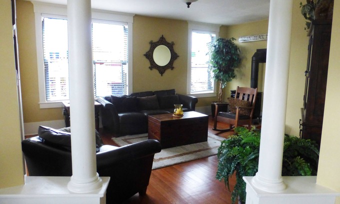 Friday Harbor Condo | Luxury Vacation Condo in the Heart of Friday Harbor