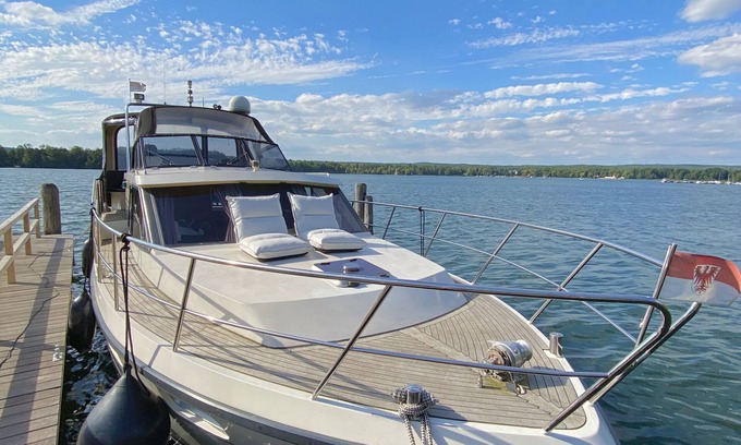 Bad Saarow Boat Rental | Luxury vacation on the Amavida Yacht/Scharmützelsee - Sonne3000