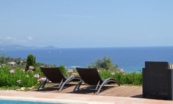 Les Issambres Villa | Luxury villa, heated pool, panoramic sea view, air conditionin