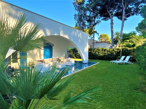 Carini Villa | Luxury Villa just 50 mt from the beach
