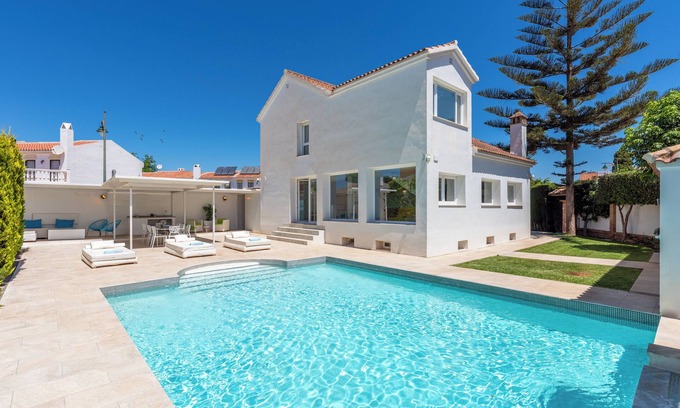 Guadalmar Villa | Luxury Villa "Ohana 2" with Pool, Wi-Fi, Terrace & Garden