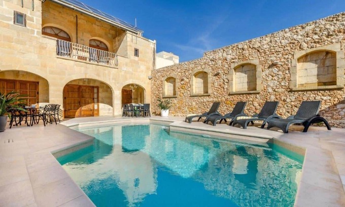 Sannat Villa | Luxury Villa with Pool in Gozo