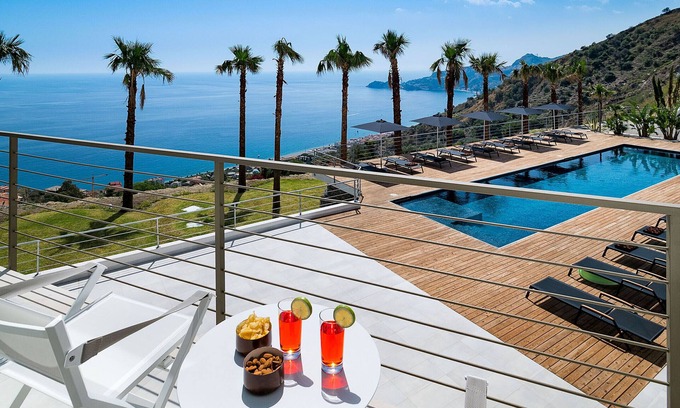 Letojanni Villa | Luxury villa with pool in Taormina, Sicily