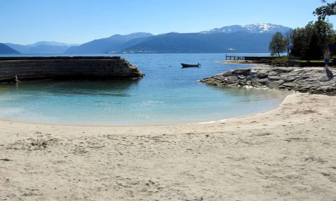 Balestrand House | Målsnes by Interhome