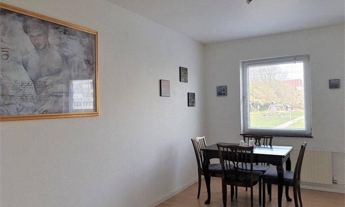 Brabrand Condo | M H Homes Apartments with a fully equipped kitchen.