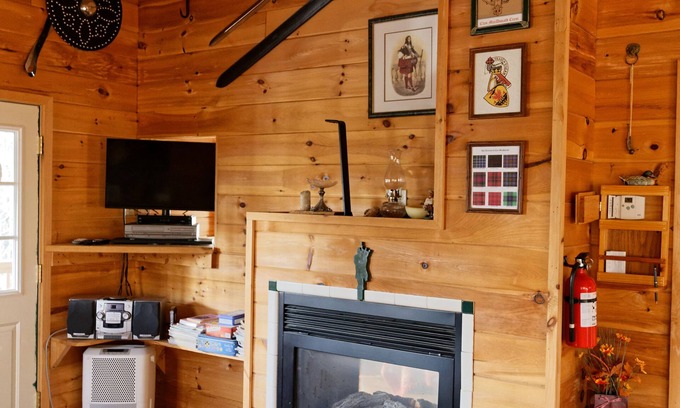 Murphy Cabin | MacDonald Cabin in Scottish Woods