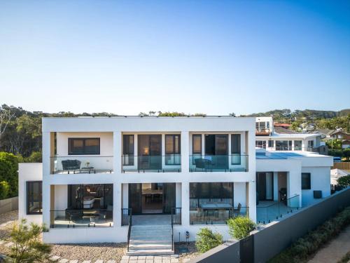 North Avoca House | Maggie's by Coast Hosting