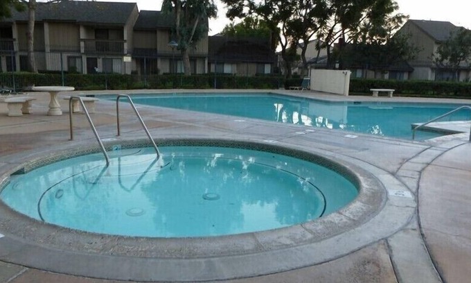 Anaheim Resort Condo | Magic Mouse Vacation Rentals #2 ~ Entire Condo Next to Disneyland