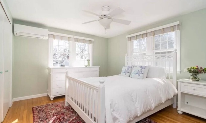 Bourne House | "Magical": Steps to the beach in laid-back beach community