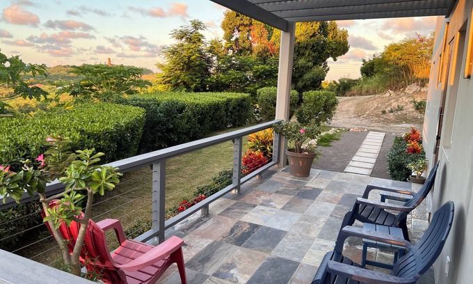 Seatons Apartment | Magical View of Sir Vivian Richards Cricket Stadium and Historic Parham Harbor
