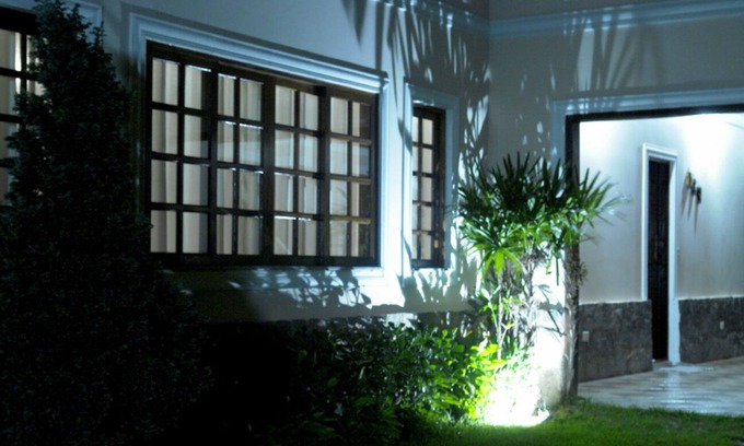 Mairinque Cottage | Magnificent farm in gated Sun Gate