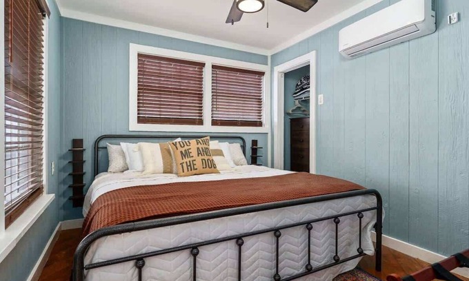 Smithville House | Magnolia Bottoms A Dogs Paradise
