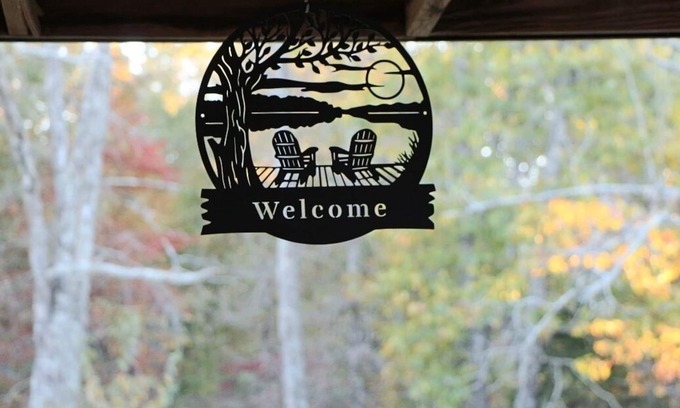 Pottersville House | Magnolia Retreat-an inviting country Missouri Ozarks home in a private setting