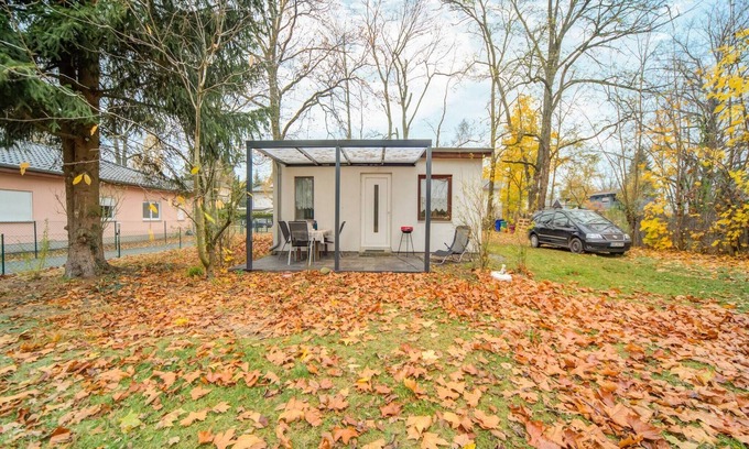 Mahlow House | Mahlow Garden Retreat