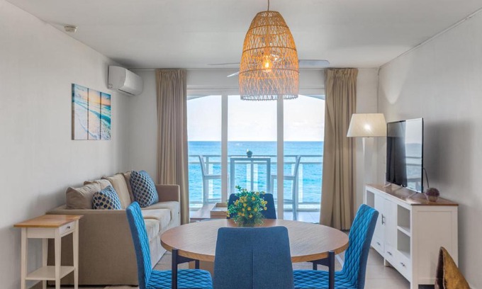 Maho Apartment | Maho Beach House - Grand Ocean Suite