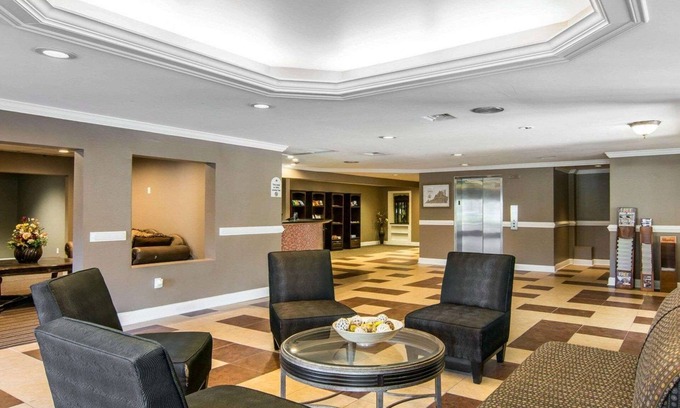 Williamsburg Hotel | MainStay Suites Williamsburg Historic Area