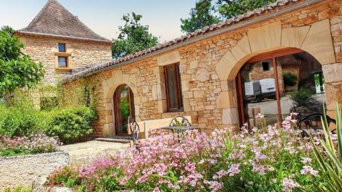 Puy-l'Eveque House | Maison charmeur avec jardin à Puy-l'Évêque et piscine partagée