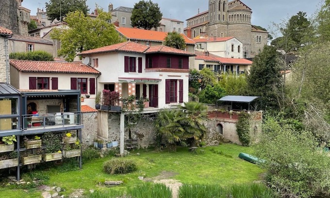 Clisson House | Maison Cosy au Pied du Chateau