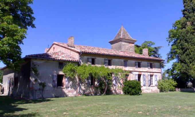 Montpitol House | Maison de Caractère Avec Pigeonnier et Piscine