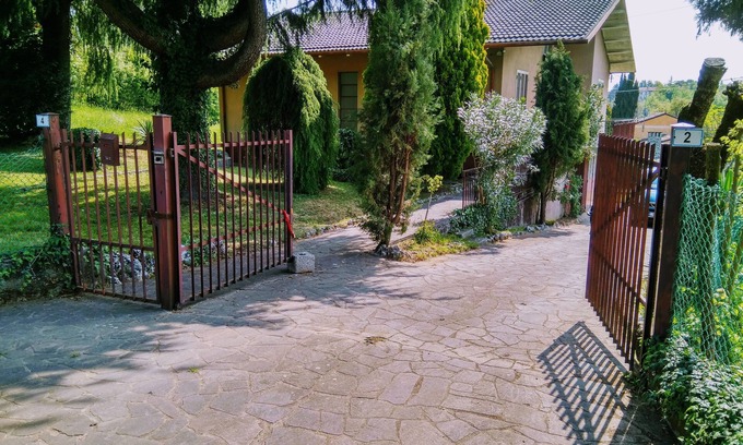 Arcugnano House | Maison Des Couleurs