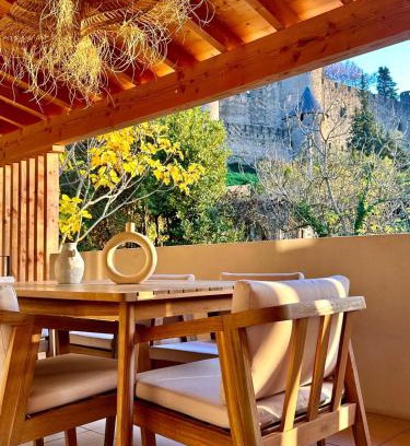 Carcassonne Apartment | Maison Henriette - Au plus près de la Cité Médiévale
