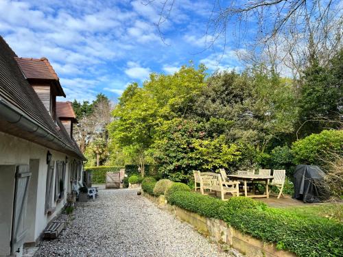 Varengeville-sur-Mer House | Maison Pig House