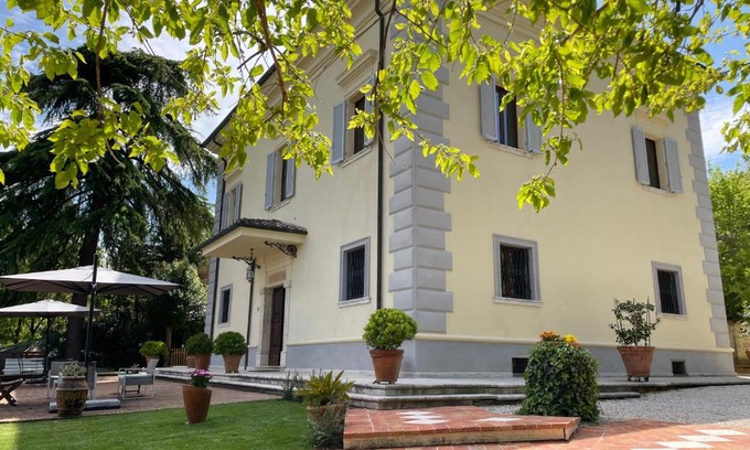 Sinalunga Bed & Breakfast | Maison Tuscany Bed&Breakfast