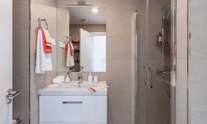 Palma-Palmilla Apartment | Malaga Skyline 1 Pool & Parking Free