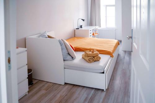 Gyor House | Malasits 2 private room with shared bathroom
