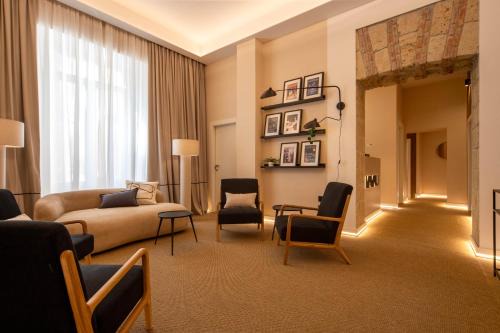 Historical Center Hotel | MAMALU - Studios and Suites