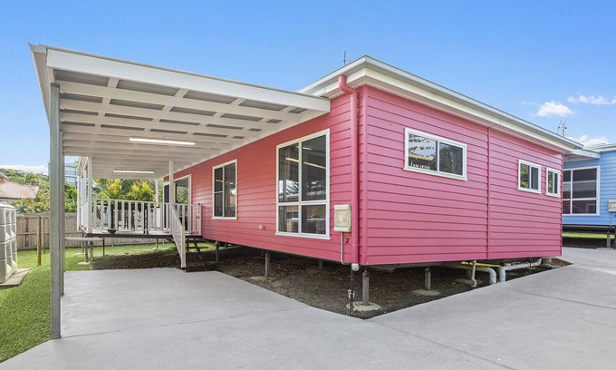 Mid North Coast Waterfront House | MANA, part of the Ohana Surf Bungalows (<5 minute walk to beach and shops).