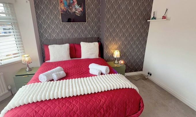 Manchester House | Manchester Home Away From Home