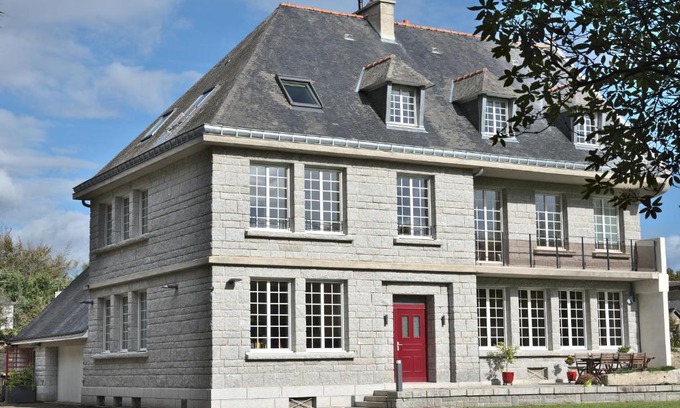 Gestel House | Manoir de Kerguestenen