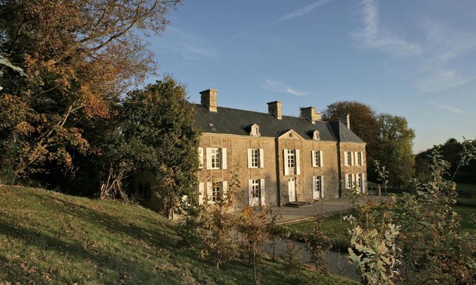 Brehal House | Manoir du Mesnil de Bas