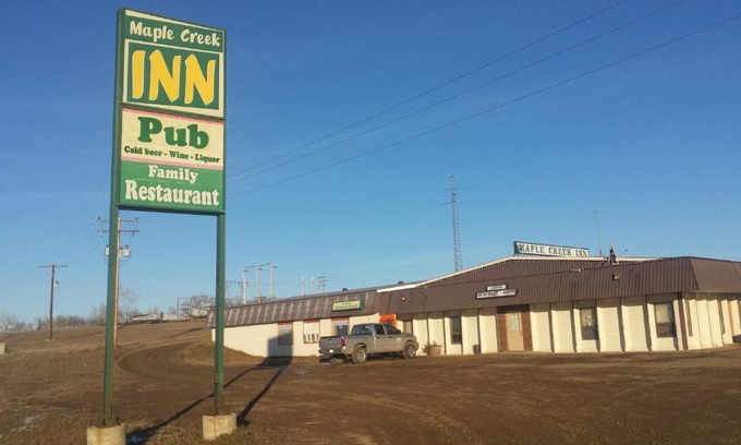 Maple Creek Hotel | Maple Creek Motor Inn