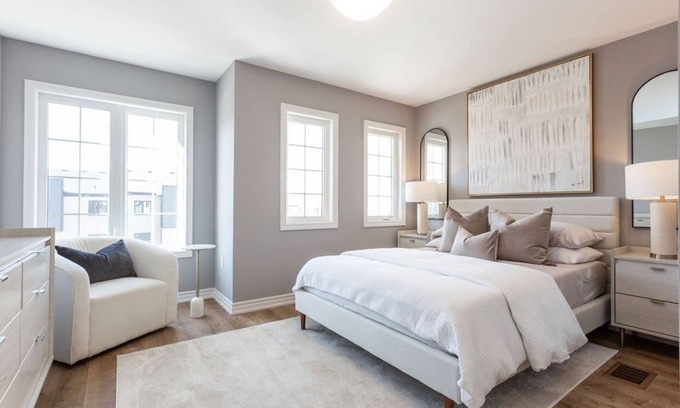 Innisfil House | Mapleview Haven: Modern 2BR TH