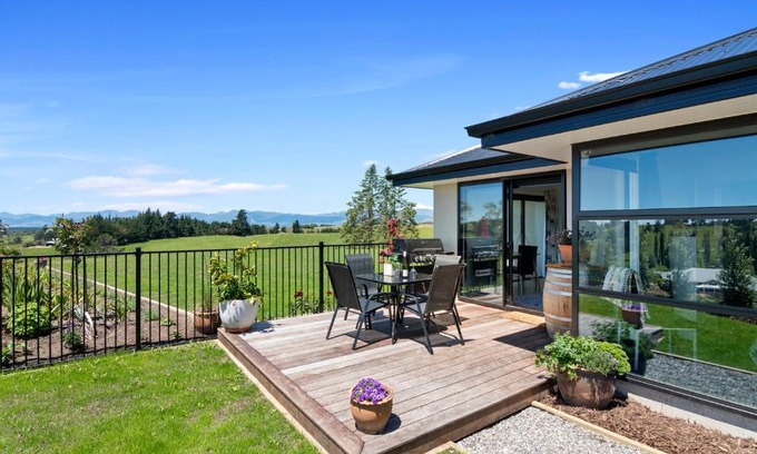 Redwood Valley House | Mapua View - Mapua Holiday Unit
