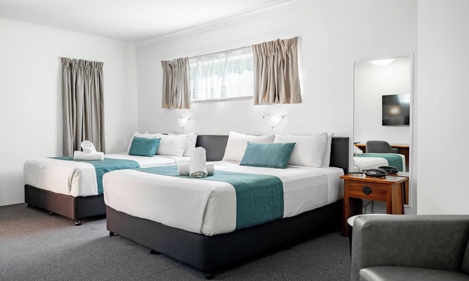 Emerald Hotel | Maraboon Motor Inn