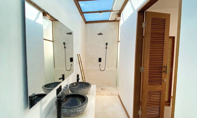 Penida Island Villa | Maravilla one bedroom with private Jacuzzi