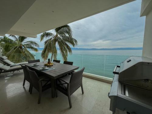 Bucerias Apartment | MarAzul Beachfront Gem