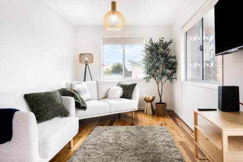 Margate Apartment | Margate Beach down the lane