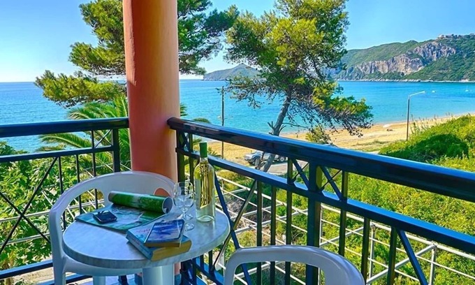 Agios Georgios Pagon Apartment | Maria Studio 2 - right on the beach with sea views in the bay of Agios Georgios Pagi