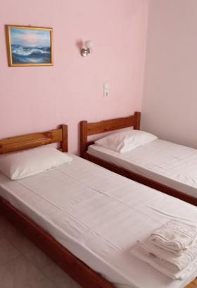 Votsi Apartment | Marilynhomeikos
