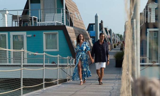 Lignano Sabbiadoro Ski Chalet | Marina houseboat 2 pax