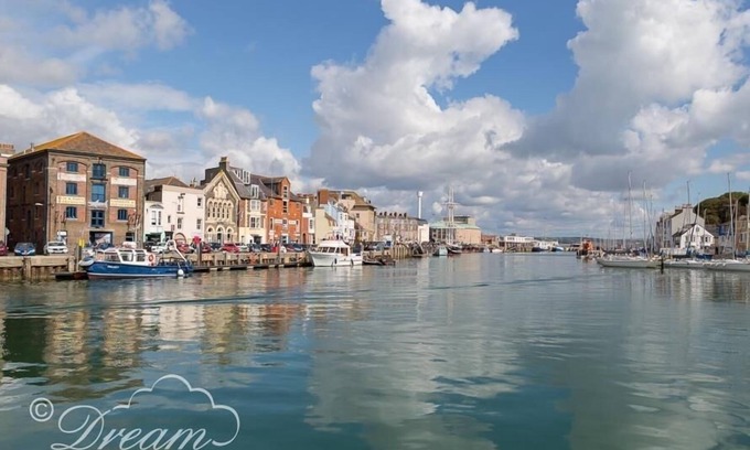 Weymouth Apartment | Marina Vista
