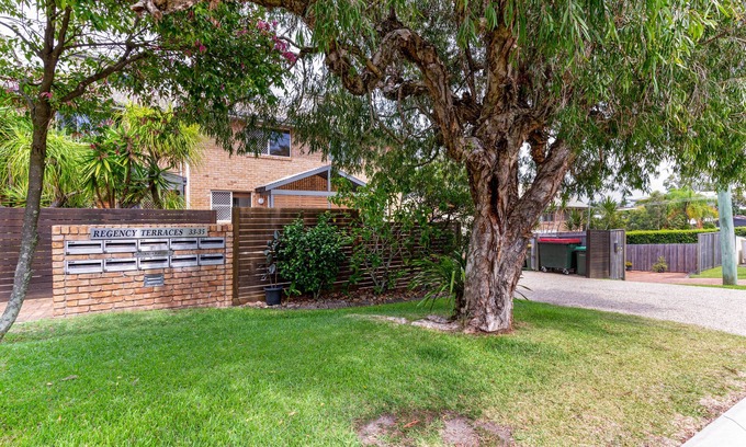 Mooloolaba Apartment | MARJ04- HOLIDAY APARTMENT IN MOOLOOLABA